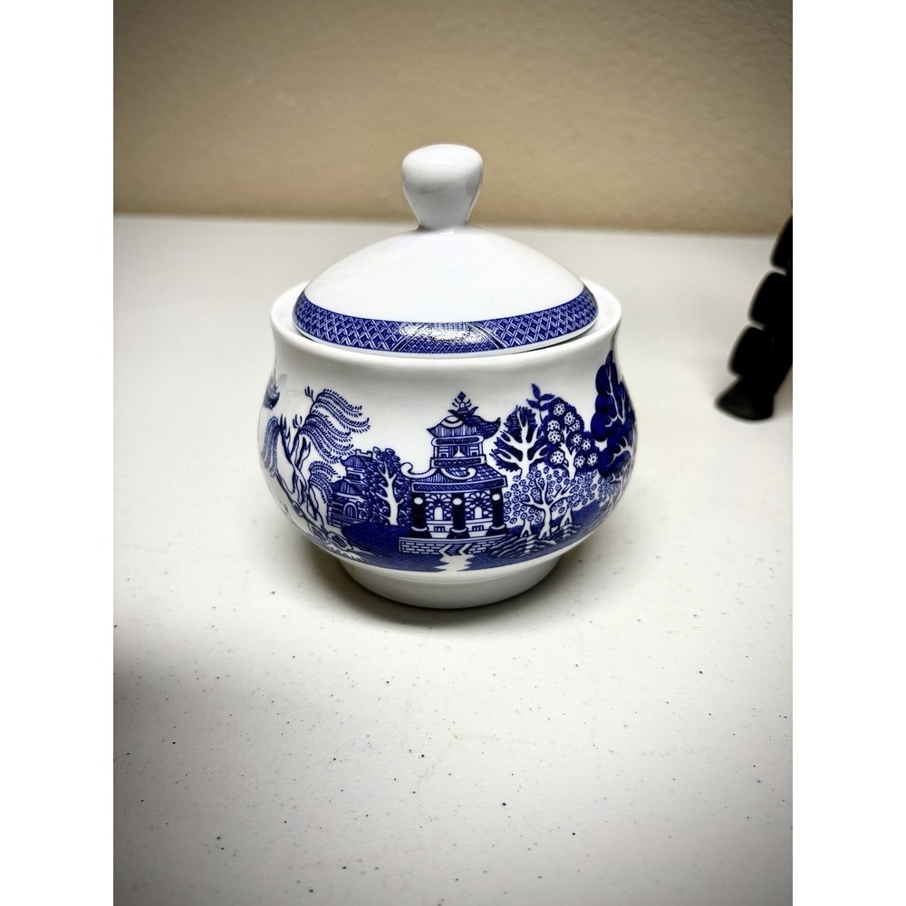 Royal Cuthbertson Blue Willow Sugar Bowl With Lid EUC